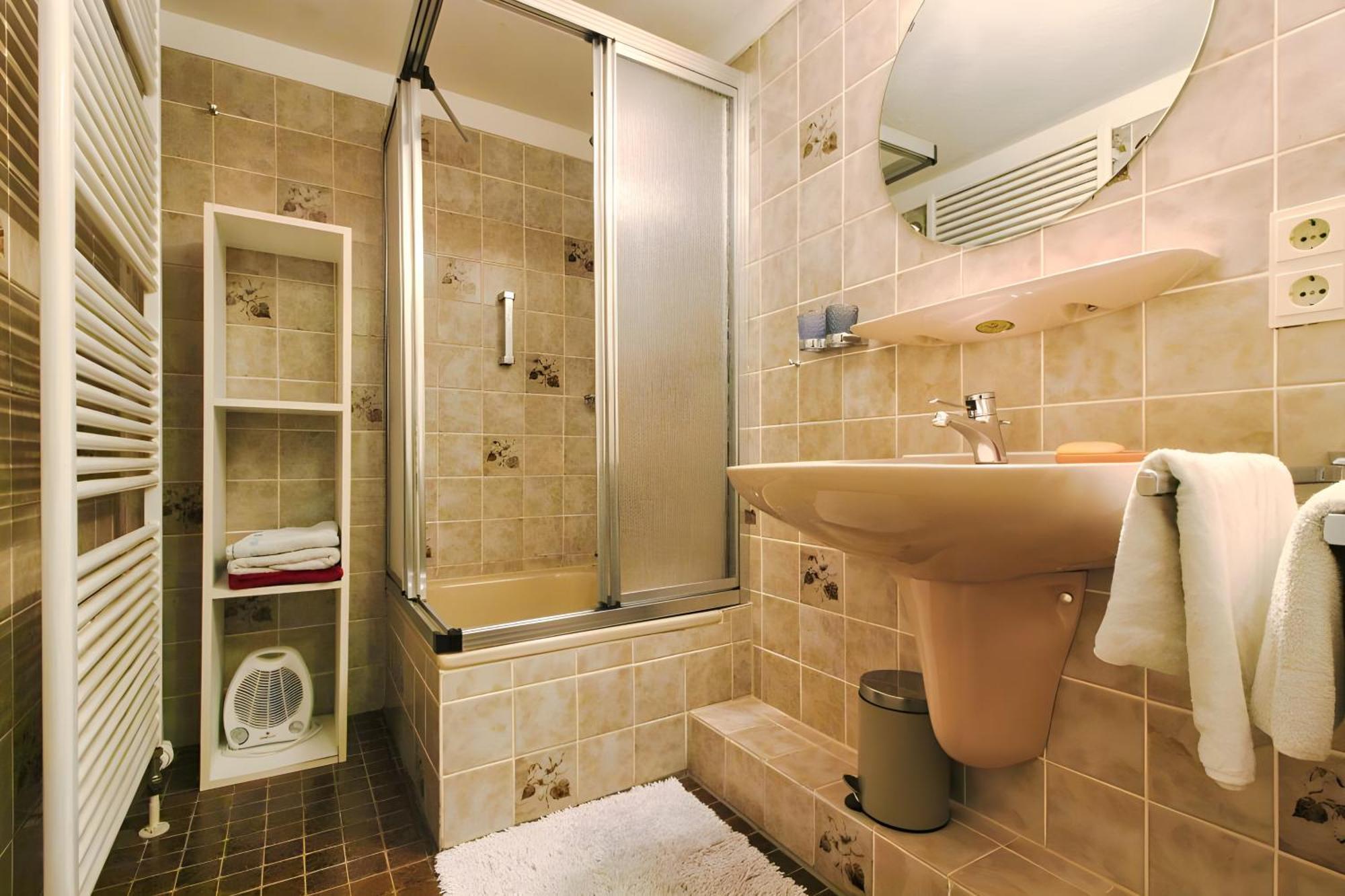 Room In Guest Room - Double Room Apple Blossom Schuttertal Exterior foto